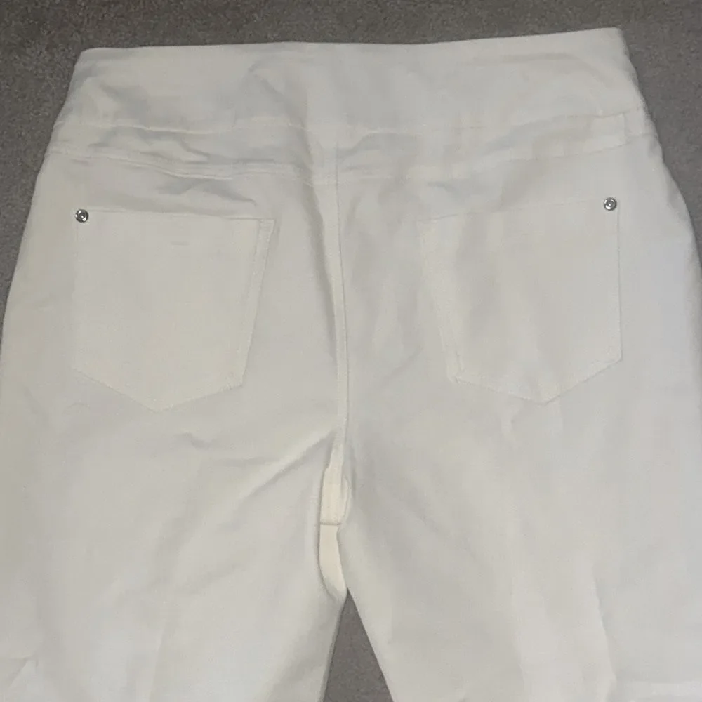Peck & Peck Petite White Pants!